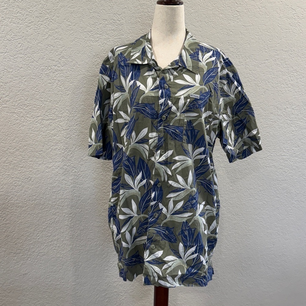 Columbia PFG button Down